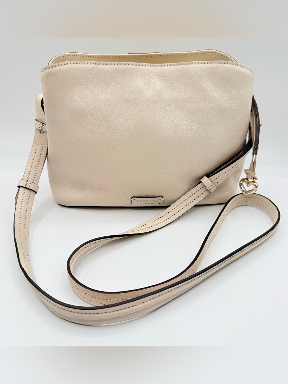 Brighton Ferrara Leather Crossbody Shoulder Bag Beige Woven Heart Charm Purse
